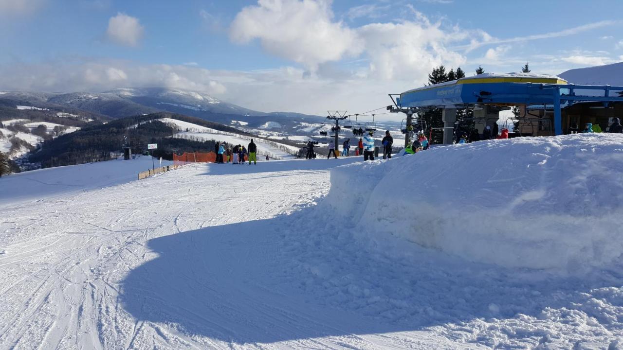 Knezice 25, Chalupa V Krkonosich Vrchlabí Dış mekan fotoğraf